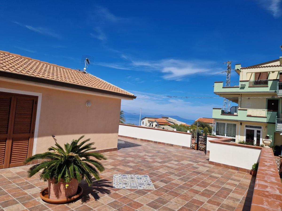 Franci E Aurora House Villa Capo dʼOrlando Eksteriør billede